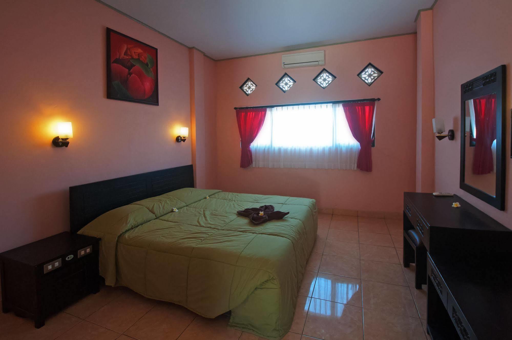 Pesona Beach Inn Kuta Lombok Exterior foto